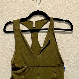 Razor back crop top in olive green